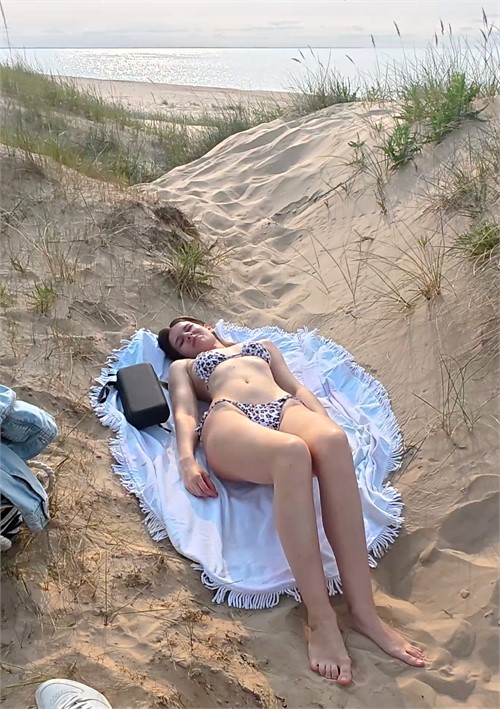 Sucking Off My Friend at the Public Beach and Taking Cumshot