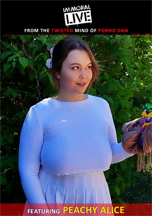 Big Natural Tits Baddie Peachy Alice Uses Voodoo for Creampie Threesome