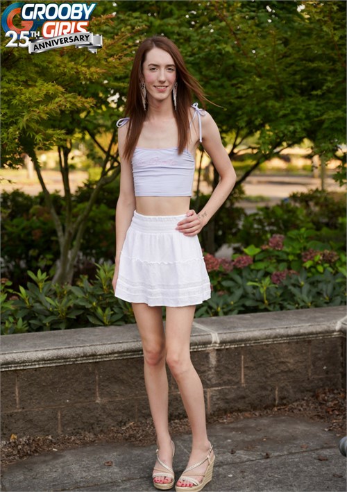 Avery Angel Cums For You