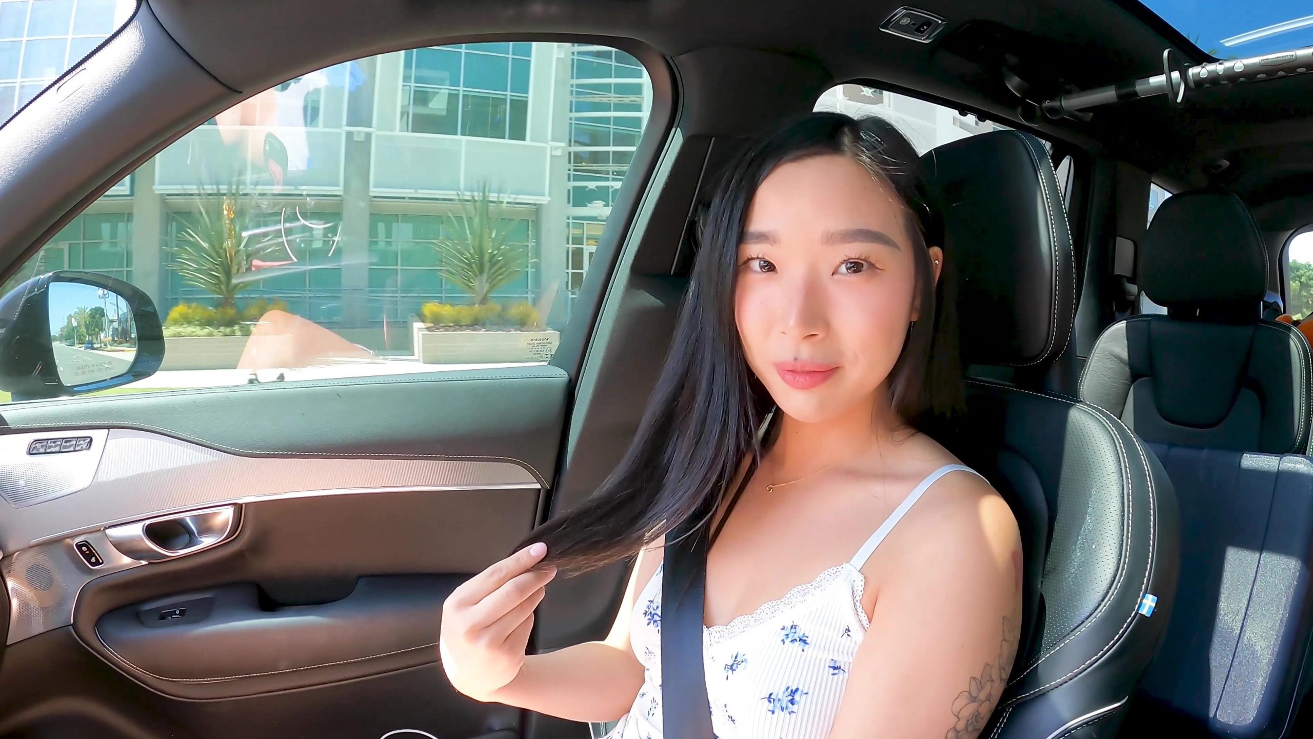 Watch Asian Elle Lee Shows Pussy In Public And Craves More Cock In Hotel Room Porn Online Free