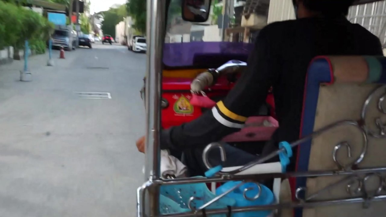 Mind Gets Facial After Being Fucked In The Hotel Room