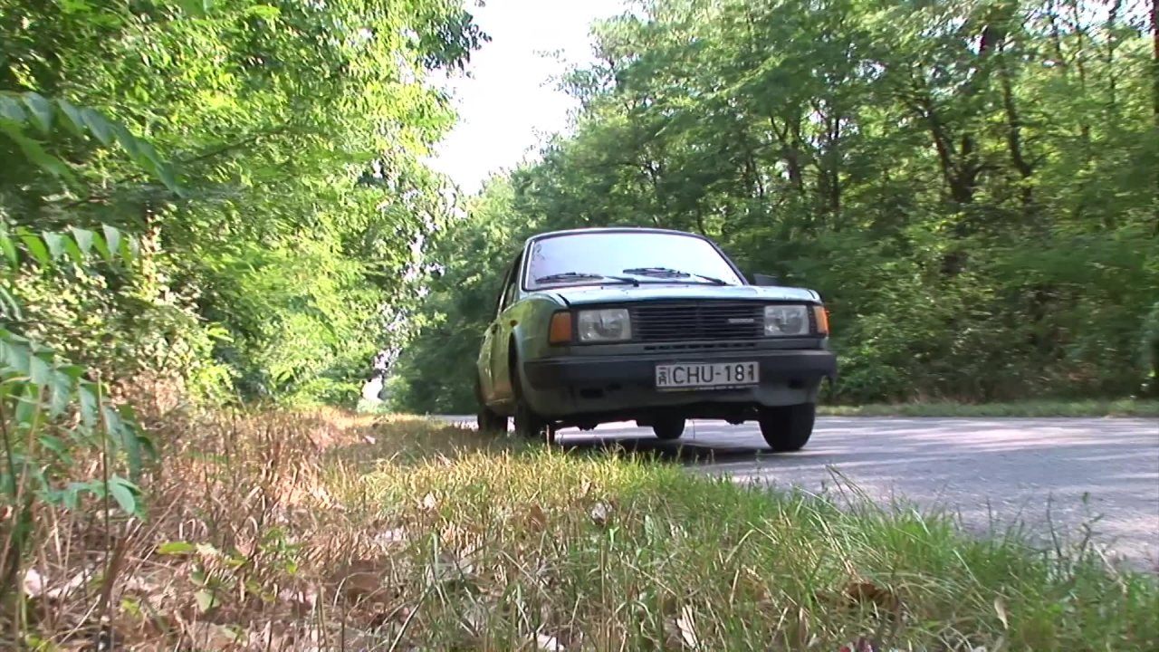 Foxy Redhead Hottie Sucking On A Cock Outdoors