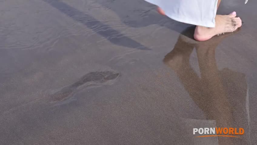 Sex Crazed Blonde Candee Licious Bends Over For DP Slamming