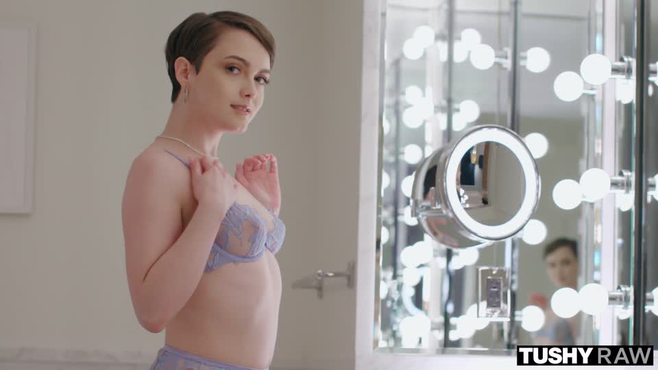 Petite Cutie Jade Gets Her Tight Ass Stretched Out